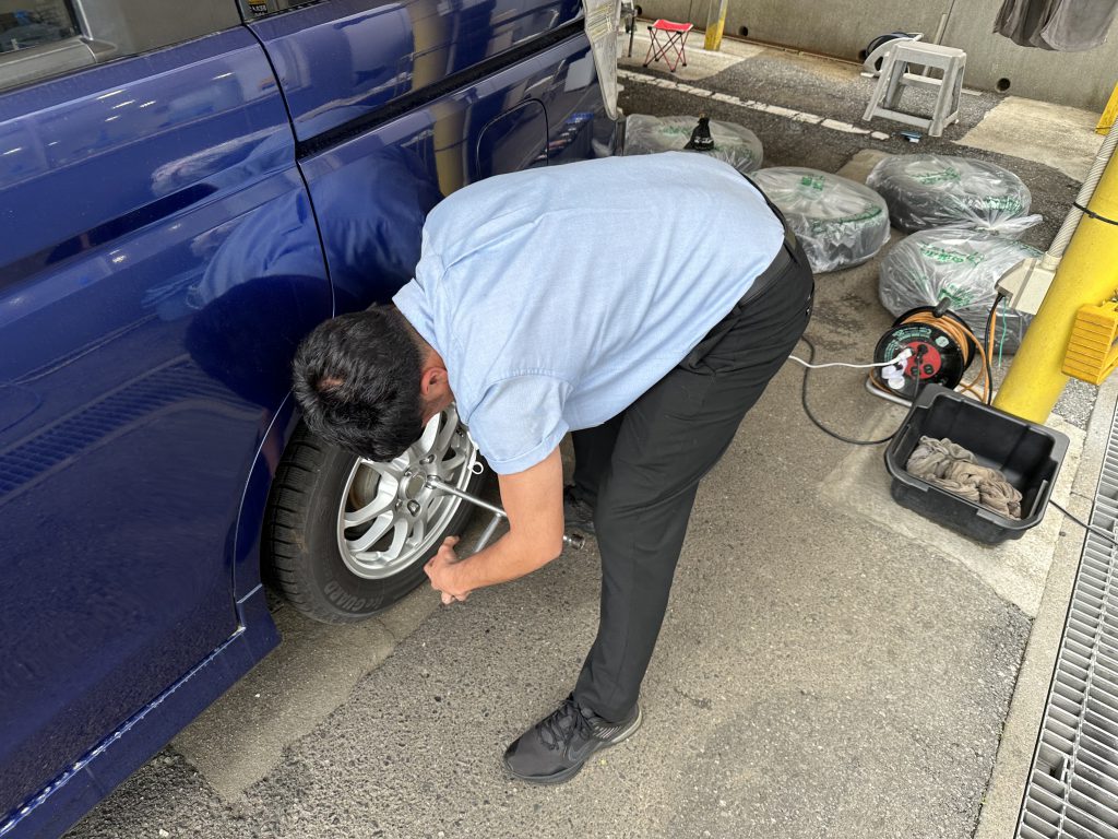タイヤ交換😣