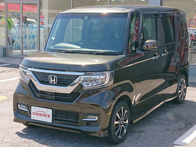 【速報！】大人気N-BOXカスタムが入庫！安心装備＆快適機能満載のブラウンをご紹介！