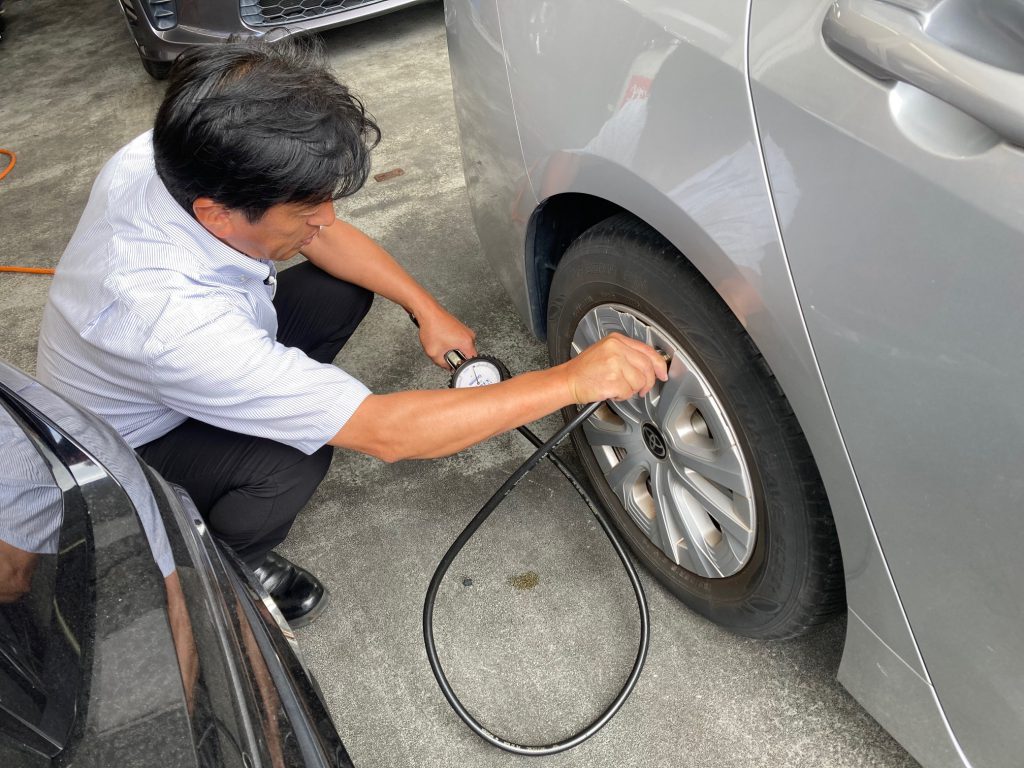 空気圧チェック