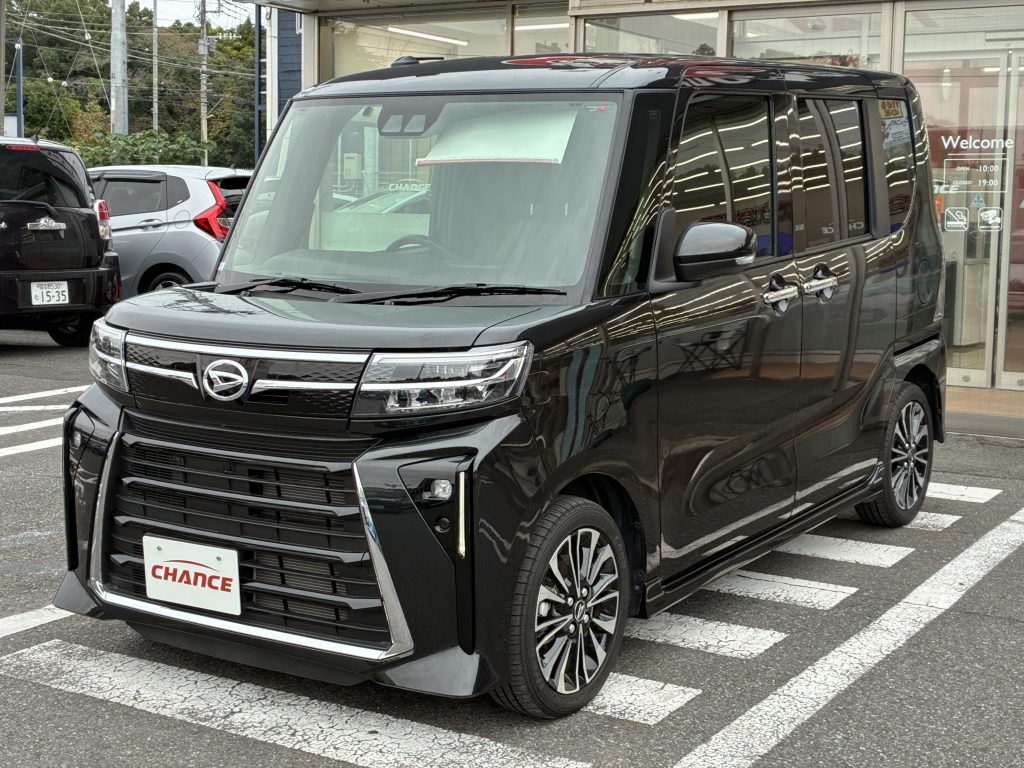 青い車