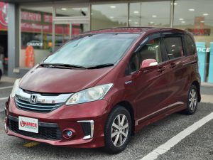 大人気！フリードハイブリッドが入庫しました！