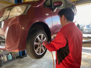 そろそろスタッドレスタイヤ🚘