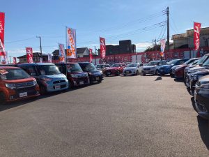 初売りやってます🎍🚘🎍