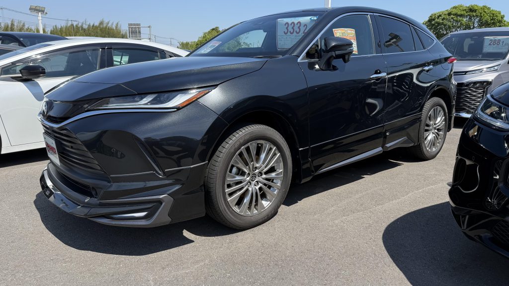 大人気SUV　ハリアーハイブリッド✨