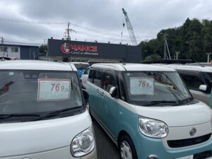 恐ろしいか…？この車の並びが！
