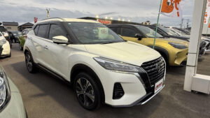 大人気コンパクトSUV「日産 キックス」が入荷しました！