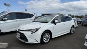 カローラツーリング「HYBRID G」が入荷しました♪