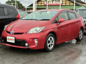 🚗【入庫情報】トヨタ プリウス 1.8 S
